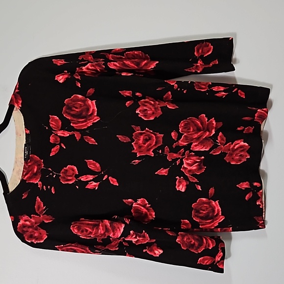 Talbots Petite Red & Black Floral Pure Merino Wool 3/4 Sleeve Top #W-875 - Picture 1 of 11
